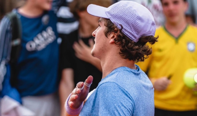João Fonseca perde por 3 sets a 0 e dá adeus a Roland Garros, na França